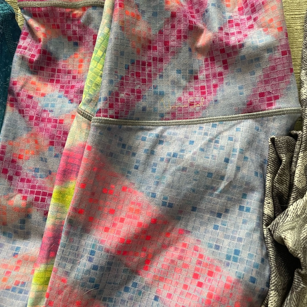 Niyama Sol bundle of 3 leggings - Picture 3 of 5
